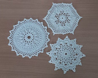 Three Small Textured Crochet Doilies            Ø 10-14 cm