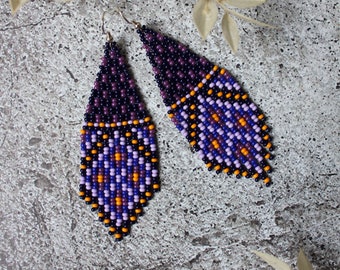 Purple colored beaded earrings Geometric ethno earrings Beaded earrings Dangle seed bead earrings Chandelier beadwork fringe boho earrings