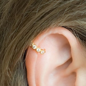 Helix Earring-Helix Clear CZ Diamonds-Helix Hoop Earring-kraakbeen piercing-kraakbeen sieraden-Clear Diamonds Hex Earring