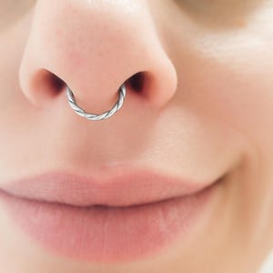 Twisted Metal Clicker Septum Hoop Ring, Classic Rope Septum Hoop