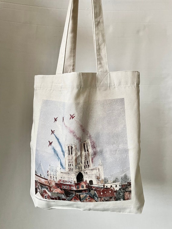 Lincoln Tote Bag. Red Arrows and Lincoln Cathedral. Lincoln University Student Gift