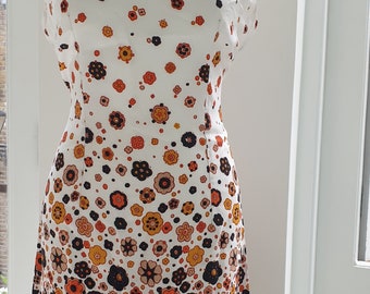 60's 70's vintage dress flower printed.