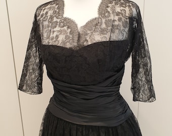 LEURIS OF PHILADELPHIA fine lace dress  very rare 50's dress.