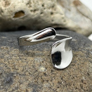 Wrap on sale around ring
