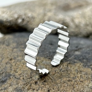 Stainless Steel Ring, ZigZag Ring, Zig Zag Ring, Chevron Ring, Everyday Simple Ring, Stacking Band, Adjustable Silver Ring, Rings for Women
