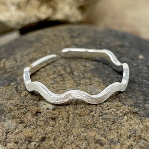 Bague en argent sterling 925, bague minimaliste, bague ondulée, bague ouverte réglable, bague empilable, bague mince ondulée, bague boho, bagues pour femmes, bague homme