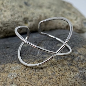 925 Sterling Silver Ring, Criss Cross Ring, Crossover Ring, Thin Wire Ring, Minimalist Thumb Ring, Adjustable Open Ring, Rings for Women