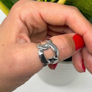 Stainless Steel Chain Link Ring: Adjustable Silver Statement Band