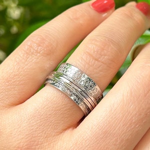 Stainless Steel Spinner Ring, Spinning Ring, Fidget Ring, Meditation Ring, Anxiety Ring, Worry Ring, Spin Ring, Filigree Flower Leaf Band