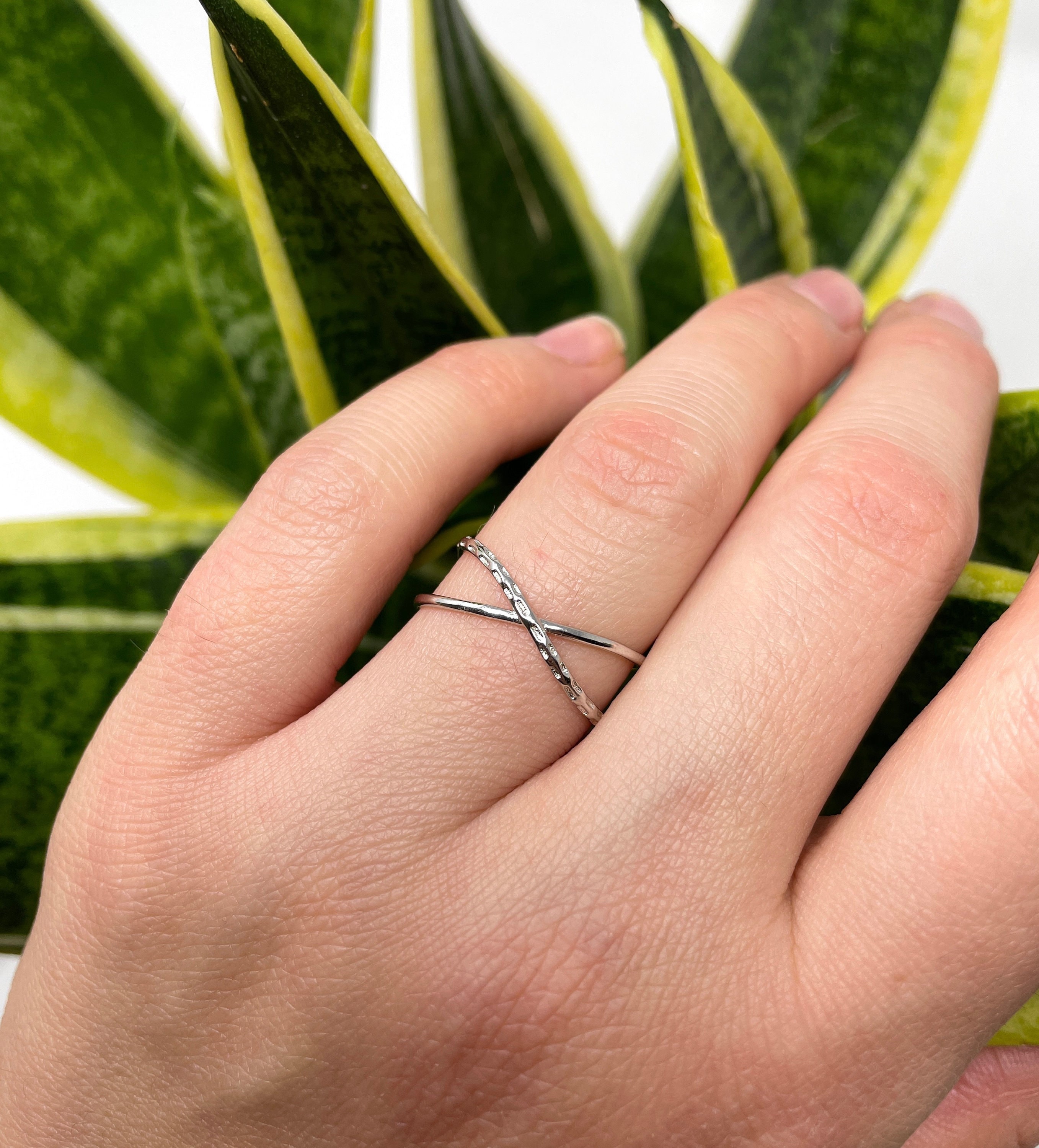 925 Sterling Silver Ring, Criss Cross Ring, Crossover Ring, Minimalist Ring, Thin Ring, Open Adjustable Ring, Stack Ring, Rings for Women - Etsy 925 Sterling Silver Ring, Criss Cross Ring, Crossover Ring, Minimalist Ring, Thin Ring, Open Adjustable Ring, Stack Ring, Rings for Women - Etsy