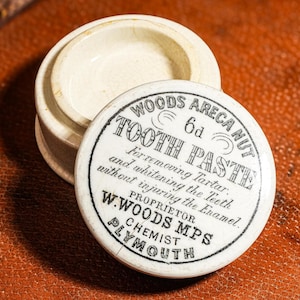 Wonderful Woods Areca Nut Antique Porcelain Lidded Pot Jar Advertising Toothpaste Bathroom Vanity Home Decor