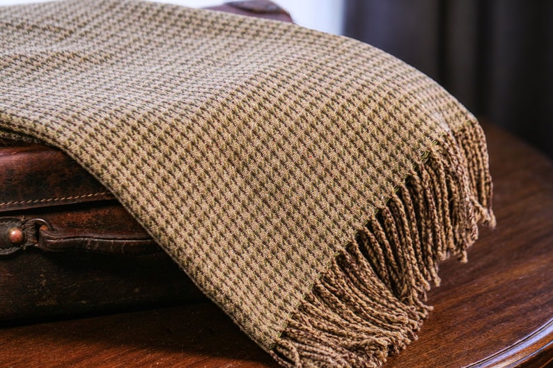 Charming English Tweed Style Ralph Lauren Home Throw Blanket Country