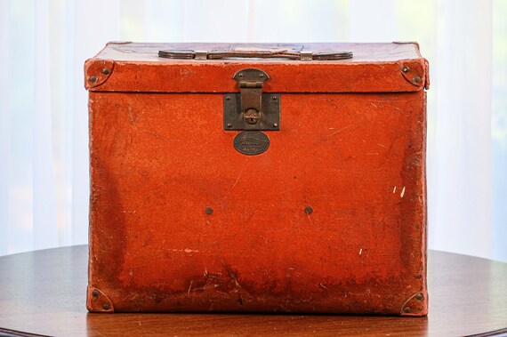 Impressive Large Antique Leather Case Luggage Sui… - image 2