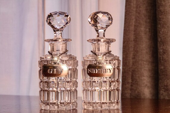 Lovely Pair of Antique Crystal Perfume Bottles or… - image 9