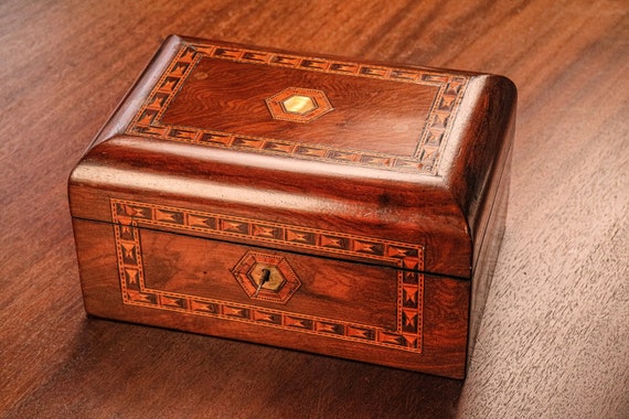 Stunning Inlaid Walnut Burl Parquetry Antique Vict