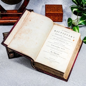 Rare Dictionary English Language Noah Webster Antique Leather Spine Reference Book 1844