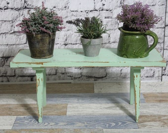 vieux banc table d'appoint tabouret en bois vert sauge années 60 meubles shabby chic maison de campagne vintage