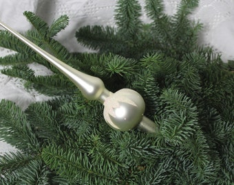 alter Vintage Weihnachtsschmuck/alte Vintage Christbaumspitze Christbaumkugeln Deko für Weihnachten silber 60er Jahre