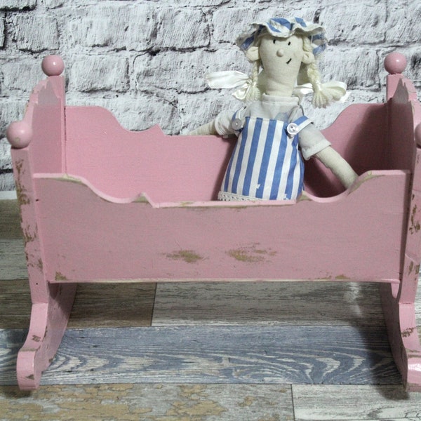 Holz Puppenwiege Wiege für Puppen fuchsia rosa 60er Jahre Shabby Chic Möbel Vintage Landhaus