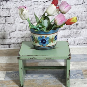oude houten kruk poef kruk olijfgroen jaren 60 shabby chic meubel vintage landhuis