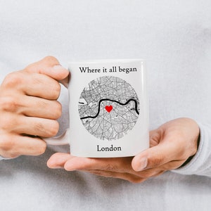 Custom map coffee mug , Engagement gift mug, Personalized coffee mug gift, engaged map location coffee cups