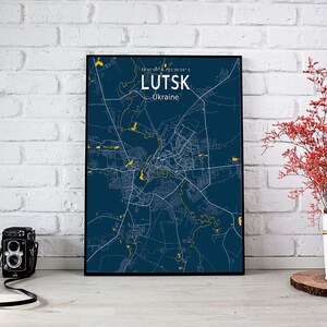 Poster della mappa blu di Lutsk, stampa della mappa moderna della città di Lutsk, segno della città di Lutsk, stampa su tela della mappa dell'Ucraina, poster della casa di Lutsk, regalo di inaugurazione della casa