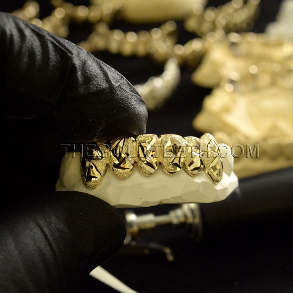 Custom gold grillz diamond deals dust