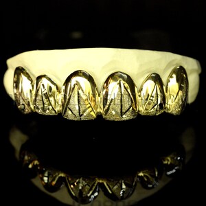 Custom Gold Grillz 10k,14k,18k Gold Teeth Diamond Dust Yellow Grillz Real Gold Grill
