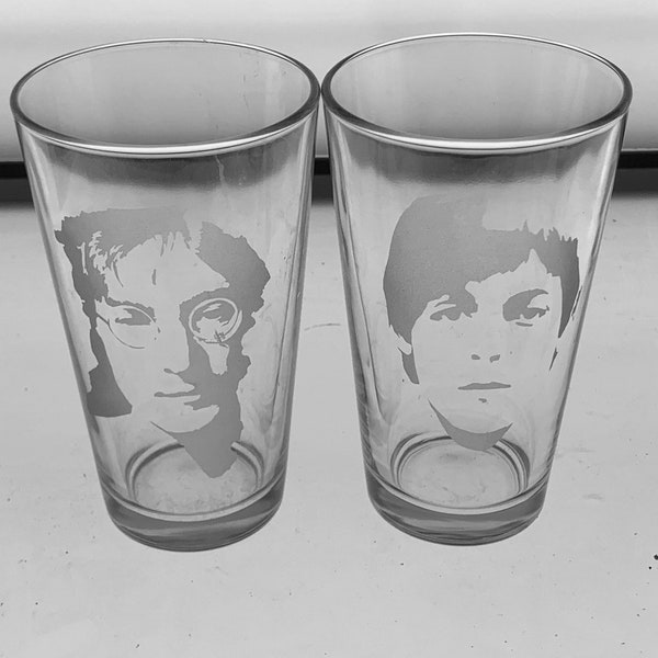 Set of 2 etched pop art glasses. The Beatles - (John Lennon & Paul McCartney)