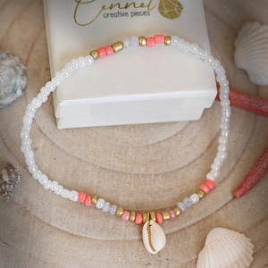 Beach Girl | Anklet | Kauri shell | Summer |  Beads | Rocailles