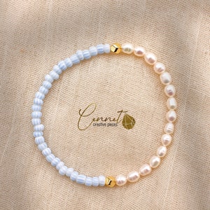 Tijdloos blauw | Armband | Barokke parels | zoetwaterparels |  lichtblauw | parels | Rocailles | rijstparels | Gestreept