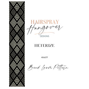 Puede incluir: Patrón de telar de cuentas en blanco y negro con un diseño geométrico. El patrón tiene 45 cuentas de ancho y 177 cuentas de largo. El patrón se titula "HETERIZE" y es un diseño de Hairspray Hangover Designs.