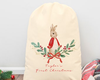 Personalisierte rote Kaninchen Kranz Erste Weihnachten Santa Sack l Familie Weihnachten Weihnachtsstrumpf | Weihnachtsgeschenk | Personalisierte Tasche | Weihnachtsgeschenk