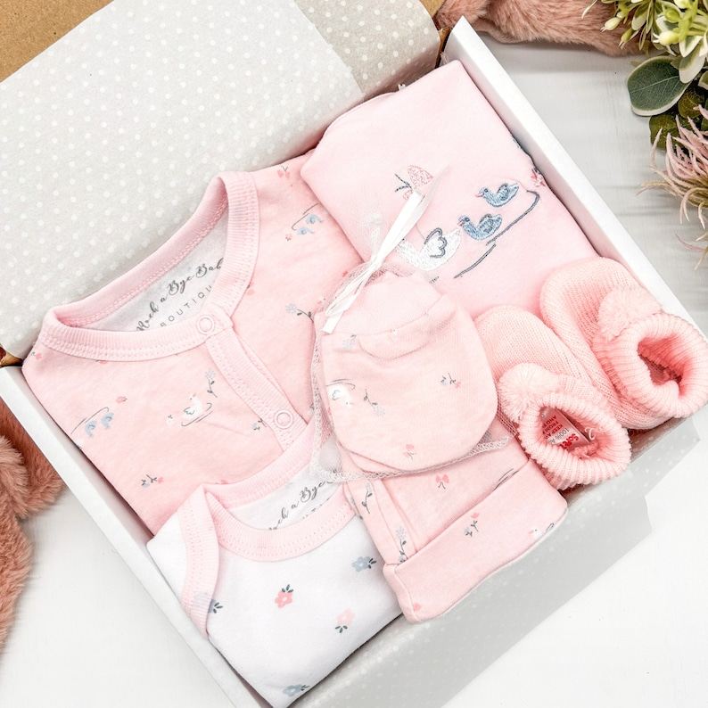 Pink Baby Girls Hamper with optional Booties Gift Wrapped l Baby Shower Gift l Sleepsuit l Babygrow l Baby Gift l New Baby l New Baby Girl Pink Swan (D06582)