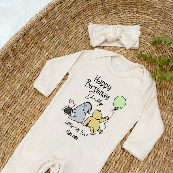 Happy Birthday Daddy/Mummy Winnie the Pooh | Babygrow Baby Vest | Baby Outfit (First Birthday | 1st Birthday Mummy Daddy | Mum Dad