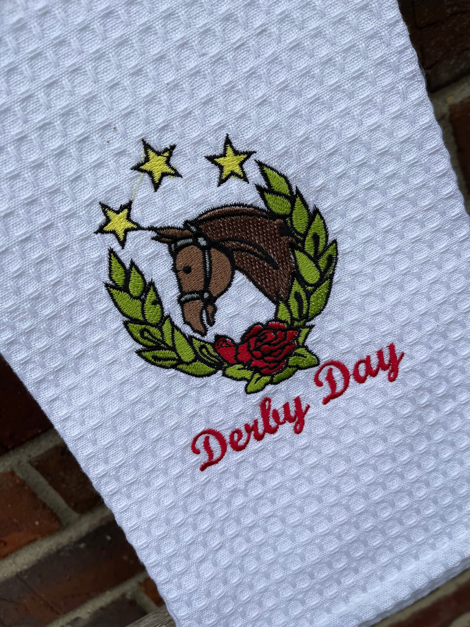 Kentucky Derby Day Tea Towel With Winning Roses Kentucky Etsy
