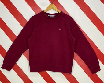 maroon nike sweatshirt