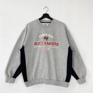 Vintage Tampa Bay Buccaneers Sweatshirt Buccaneers Crewneck