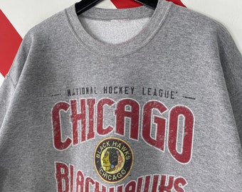 CustomCat Chicago Blackhawks Skull Retro NHL Crewneck Sweatshirt Red / 5XL