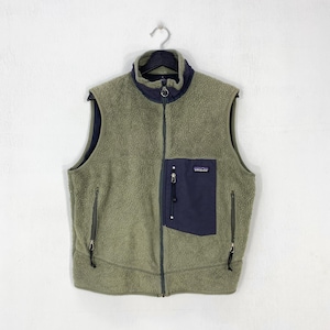 Vintage 90s Patagonia Vest Sherpa Fleece Jacket Outdoor Capilene Wool Thermal Synchilla Sweater Patch Logo Green Medium