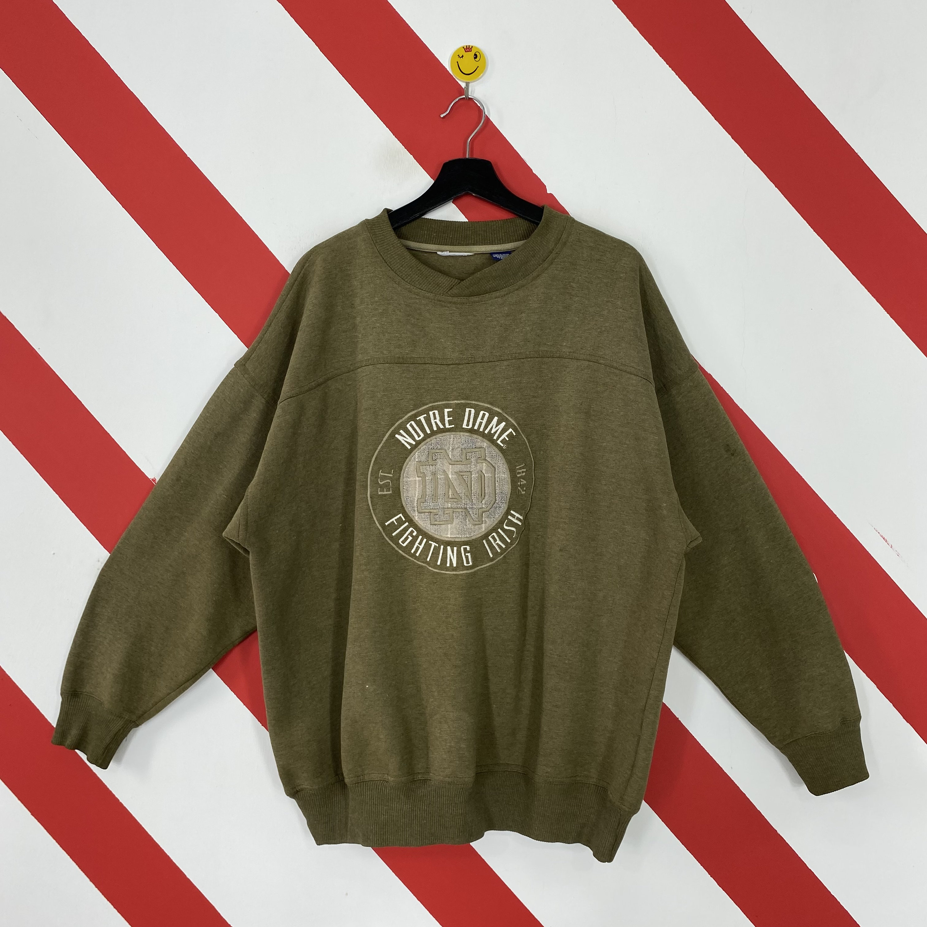 Notre dame hotsell embroidered sweatshirt
