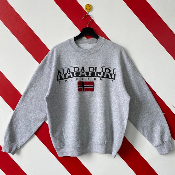 VintageClassicsShirt Vintage Napapijri Sweatshirt Napapijri Crewneck Napapijri Sweater Pullover Outdoor Casual Napapijri Print Patch Logo Grey Size Medium