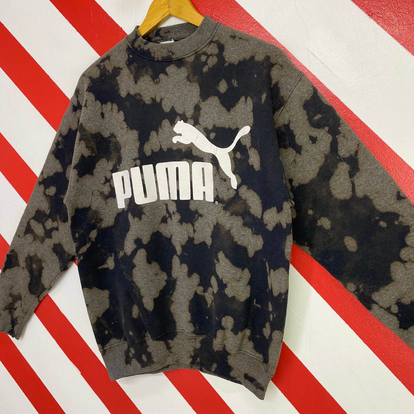 puma 90's loud hoodie