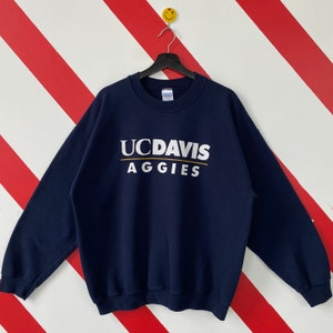 Vintage UC Davis Aggies Sweatshirt UC Davis Crewneck University California Davis Pullover Pullover UC Davis Aggies Print Logo Blau XLarge Vintage UC Davis Aggies Sweatshirt UC Davis Crewneck University California Davis Pullover Pullover UC Davis Aggies Print Logo Blau XLarge