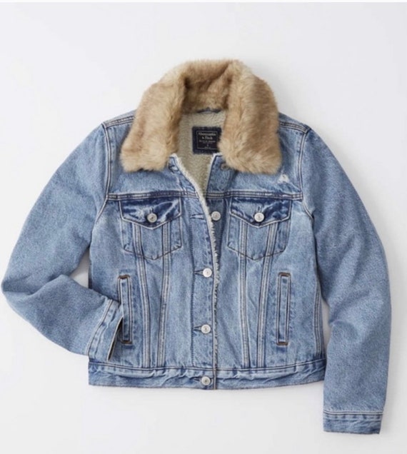 Faux Fur Collar Denim Jacket - image 2