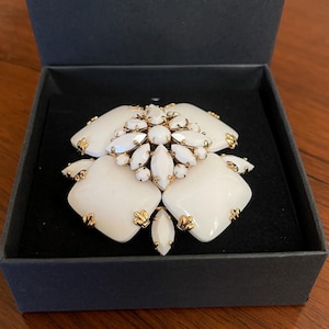 Signed Schreiner New York Brooch Mint Condition 1950’s