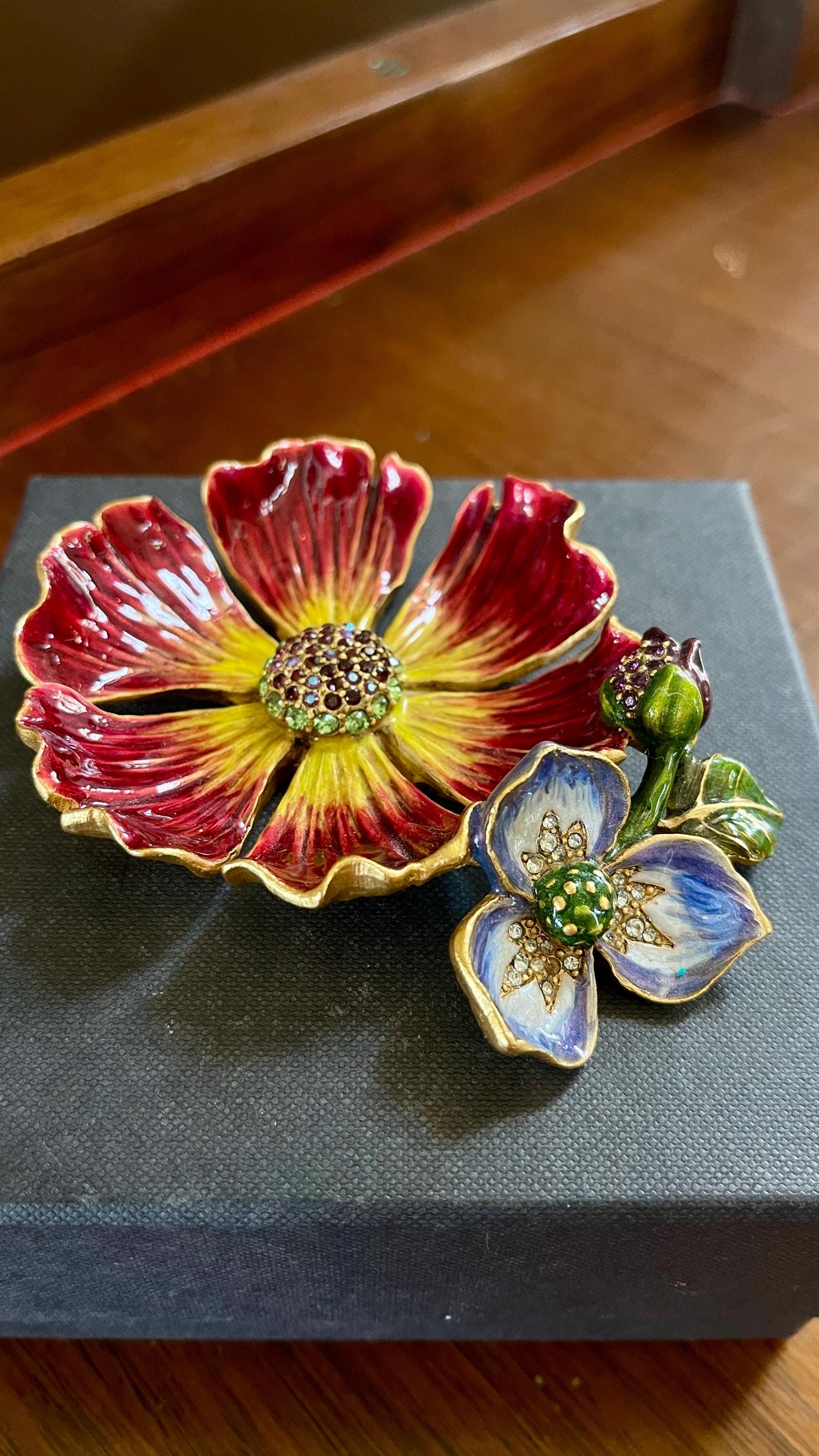 Jay Strongwater Anemone Mays Trinket Dish; Jay Strongwater Ring