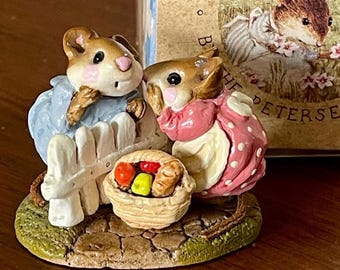 Micro Mouse Figurine, Wee Forest Folk MINI Yule Log Figure M-337m