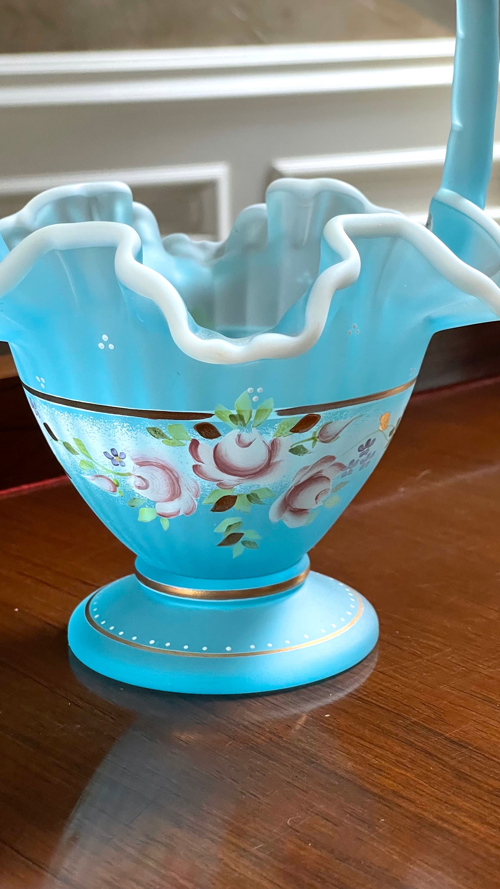 Outstanding Fenton Glass 2002 Charleton Rose Satin Glass Basket