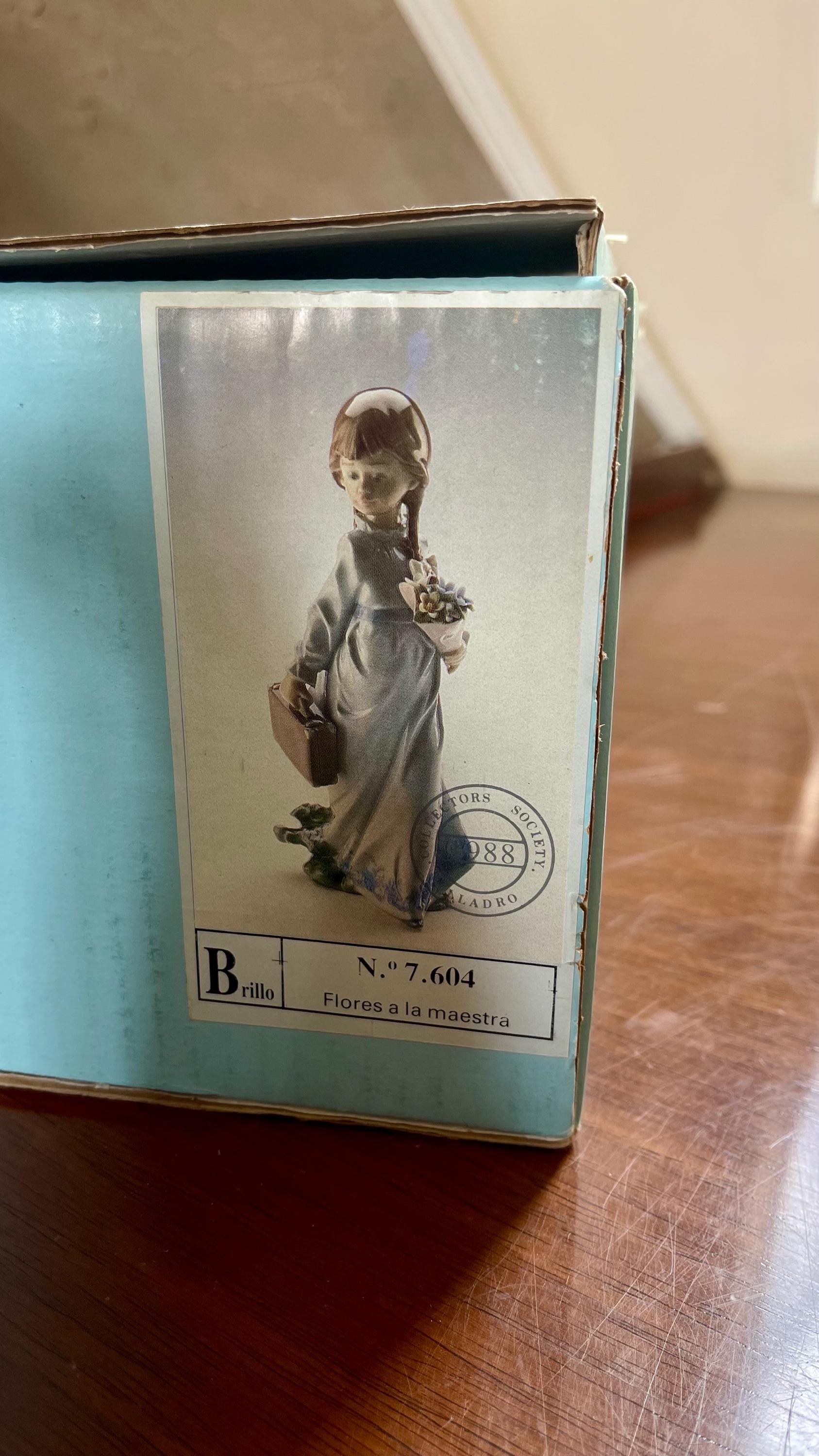 Lladro “school Days” Porcelain Figurine 7604 Mint Condition